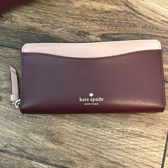 Kate Spade purse and matching wallet - Picture 3 of 5
